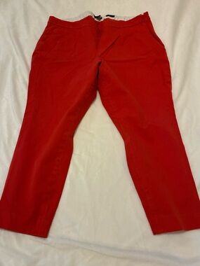 Women’s Red Casual Capri Pants